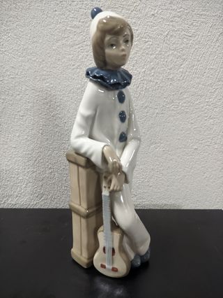Figuras porcelana Casades niños músicos