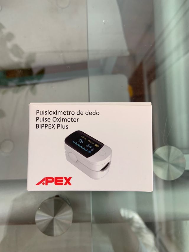 Pulsioxímetro de dedo a estrenar