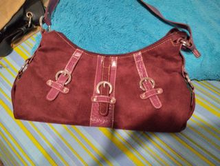 Bolso color vino