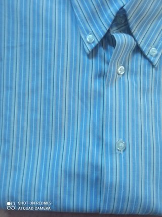Preciosa camisa azul a rallas talla 42