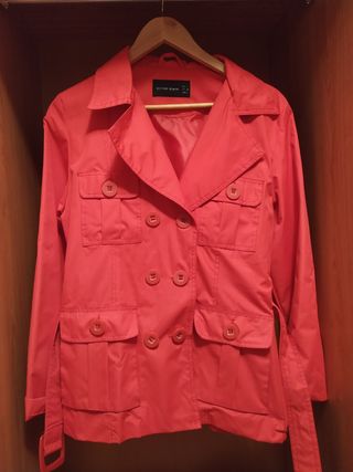 Chaqueta roja sin estrenar NUEVA.