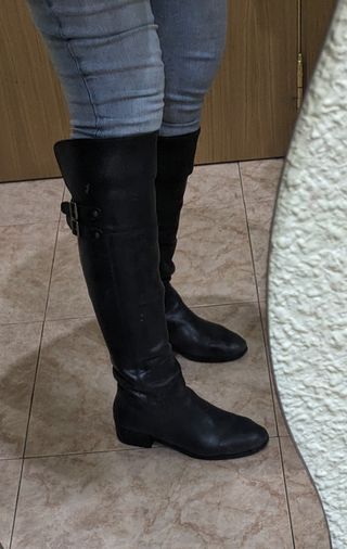 Botas mosqueteras negras cuero 40