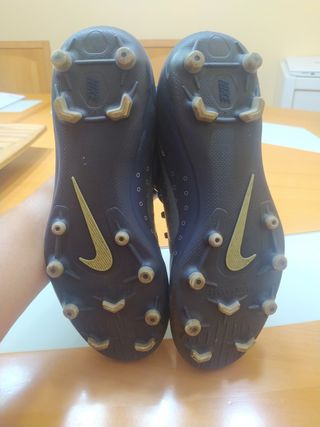 Botas de fútbol Nike mercurial 37,5