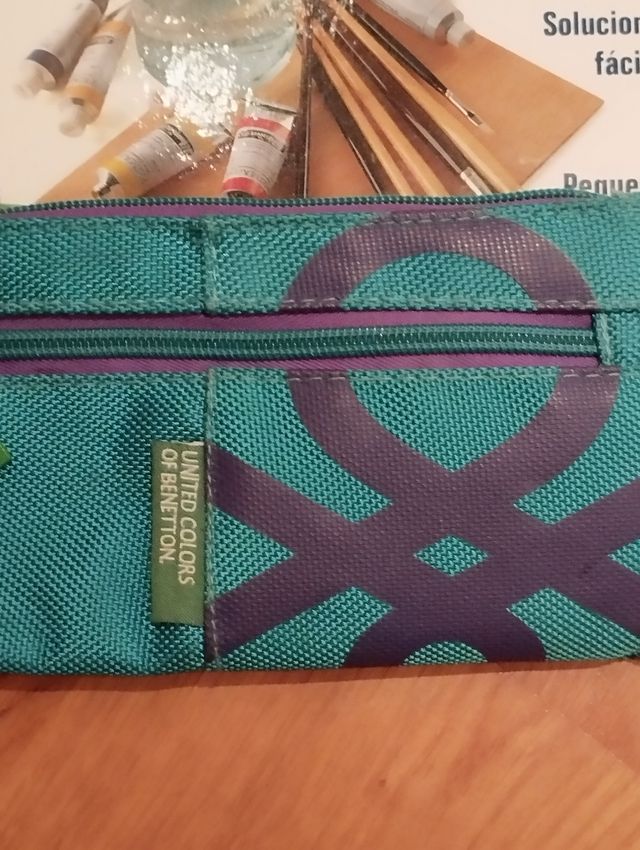 Libro de pintura + estuche.