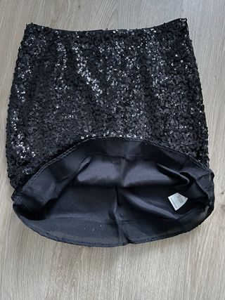 Falda negra lentejuelas