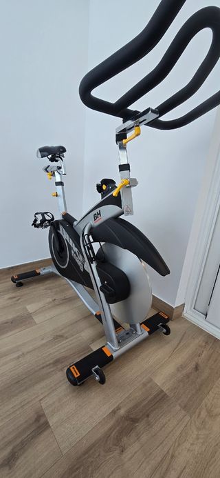 Bicicleta de Ciclismo Indoor BH Duke Mag H923