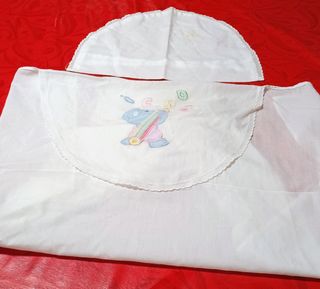 Sabana y funda almohada capazo.