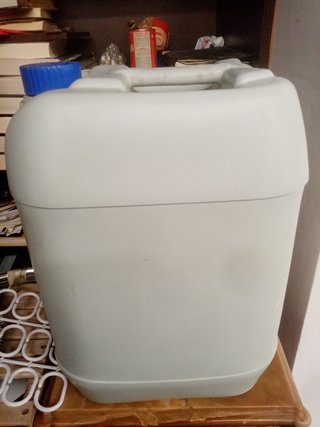 ESTUFA DE PARAFINA + 30 LITROS