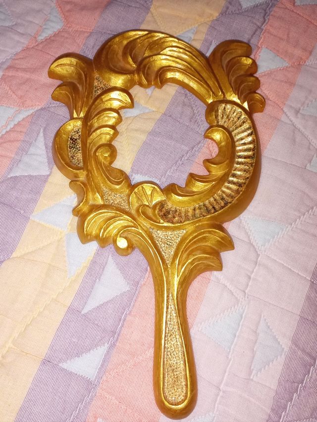 Marco de madera tallado