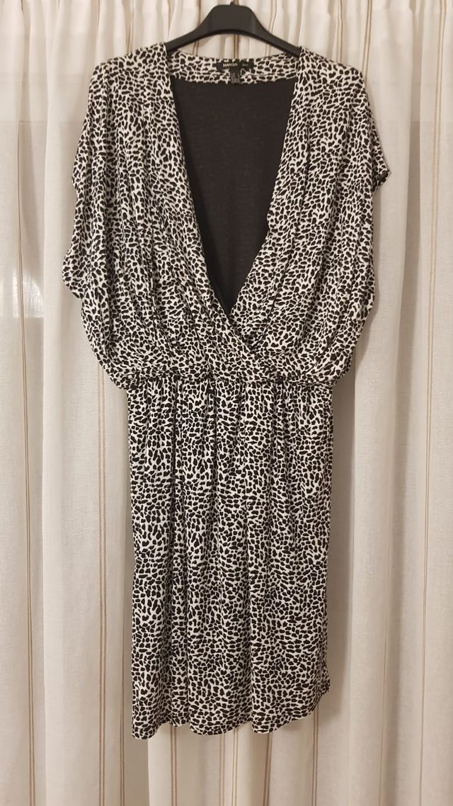 Vestido animal print talla L de Mango, muy  ligero