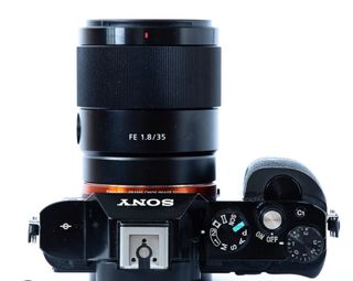 Sony 35mm 1'8