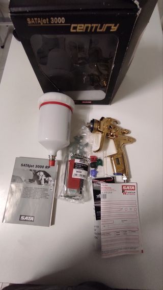 Sata jet 3000 bañada en Oro