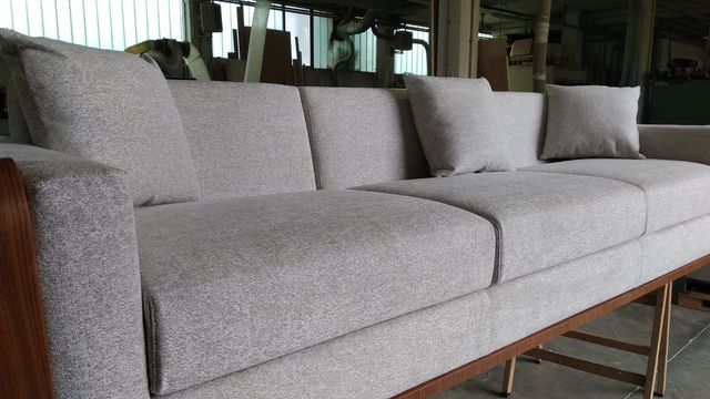 Divano NUOVO Noce Canaletto e Lino MADE IN ITALY -