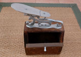 Caja para betunes zapatos