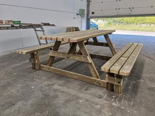 Porches, pérgolas,cenadores,mesas.