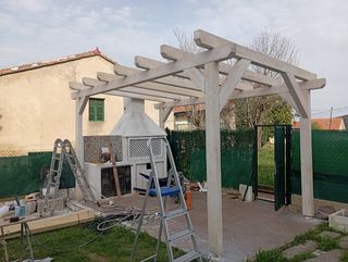 Porches, pérgolas,cenadores,mesas.