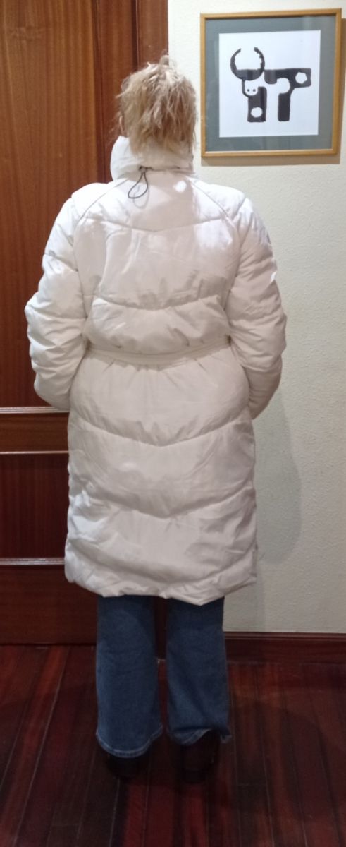 Abrigo Stradivarius talla S Nuevo