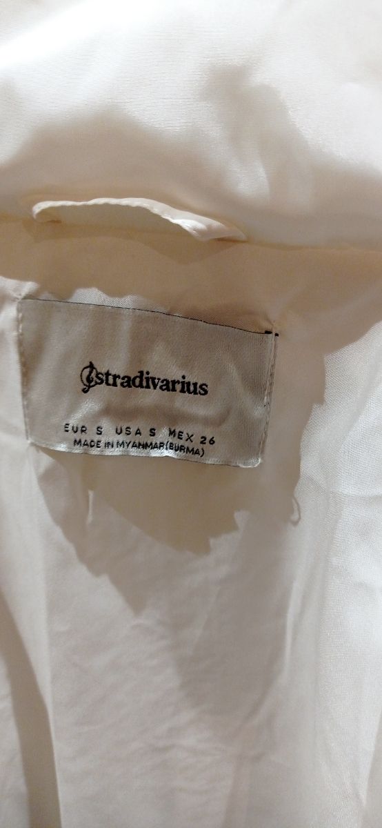 Abrigo Stradivarius talla S Nuevo