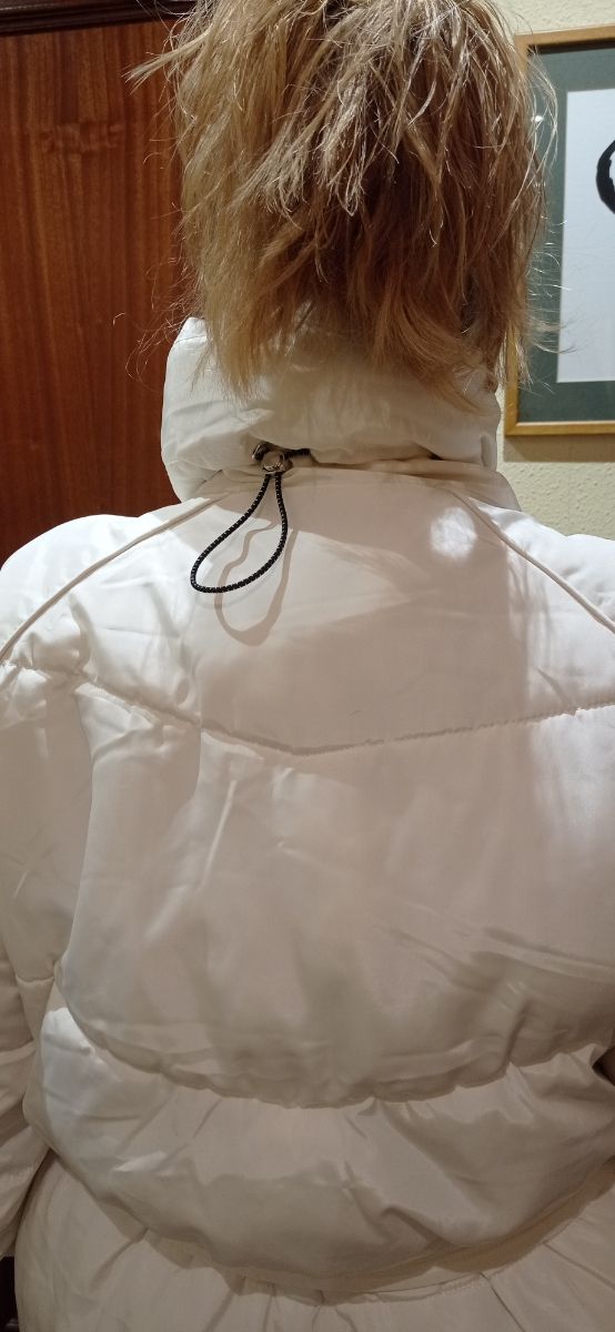 Abrigo Stradivarius talla S Nuevo