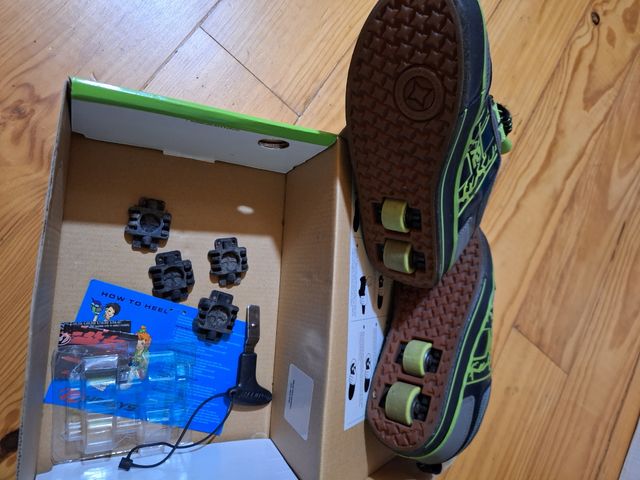 Playeros HEELYS se les pueden poner ruedas. N⁰ 35