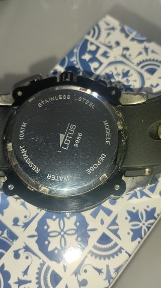 Reloj LOTUS 