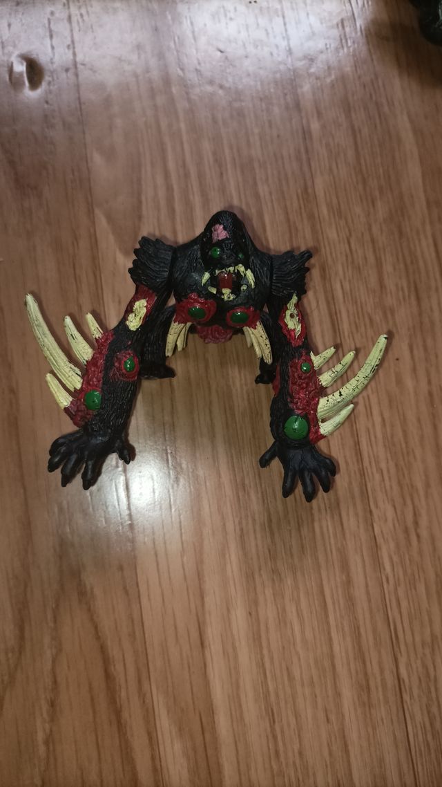 Gorila mutante zombie king kong