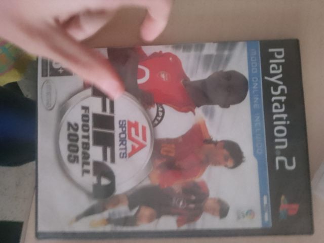 Videojuegos de Fifa y PES semi modernos