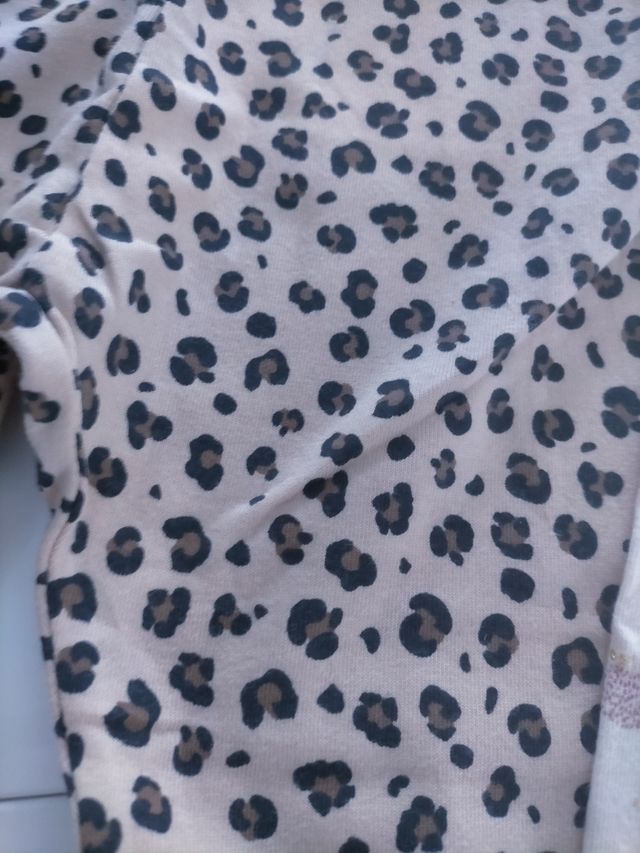 2 leggins 2-3 anni nuovi