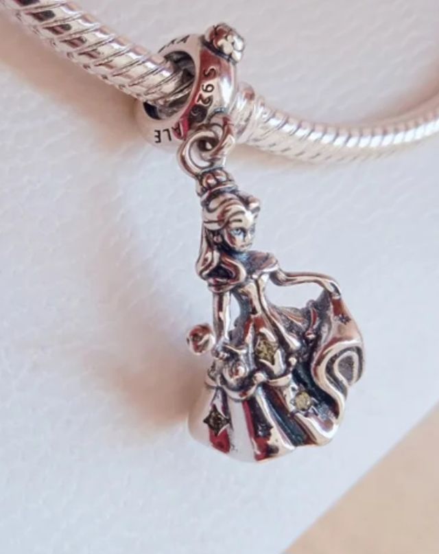 Charm Baile Bella Disney