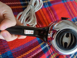 Asciugacapelli in metallo e plastica