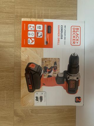 nuovo trapano a percussione Black* Decker 