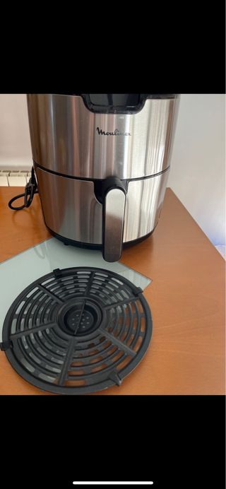 FREIDORA DE AIRE MOULINEX PARA ARREGLO/PIEZAS