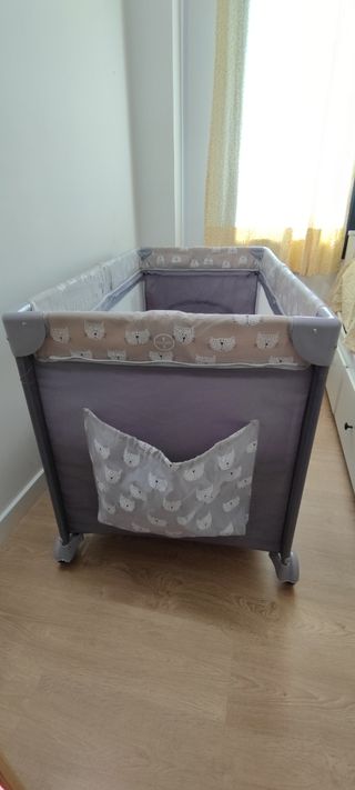 Cuna de viaje.
