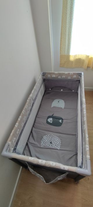 Cuna de viaje.