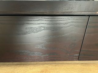 mobili in legno + 2 armadi e una base piatta