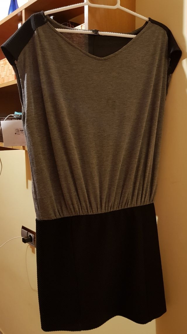 Vestido gris y negro de noche vieja