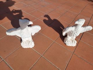 Statue acquile romane in cemento