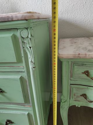 Muebles dormitorio madera.