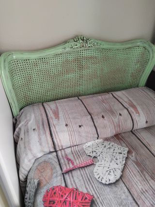 Muebles dormitorio madera.