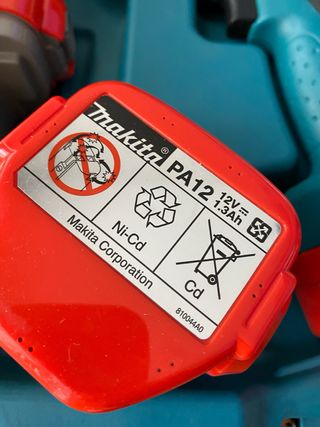 Makita maletín taladro atornillador baterias