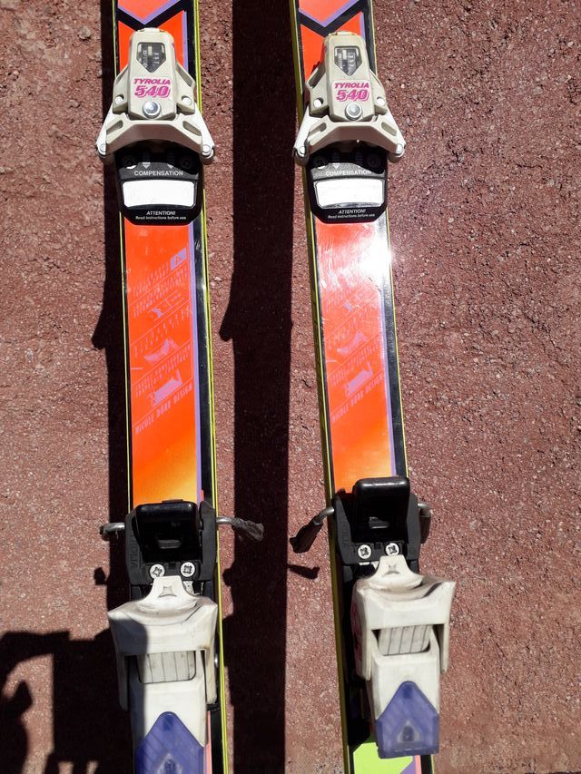 Esquís antiguos FISCHER Racing