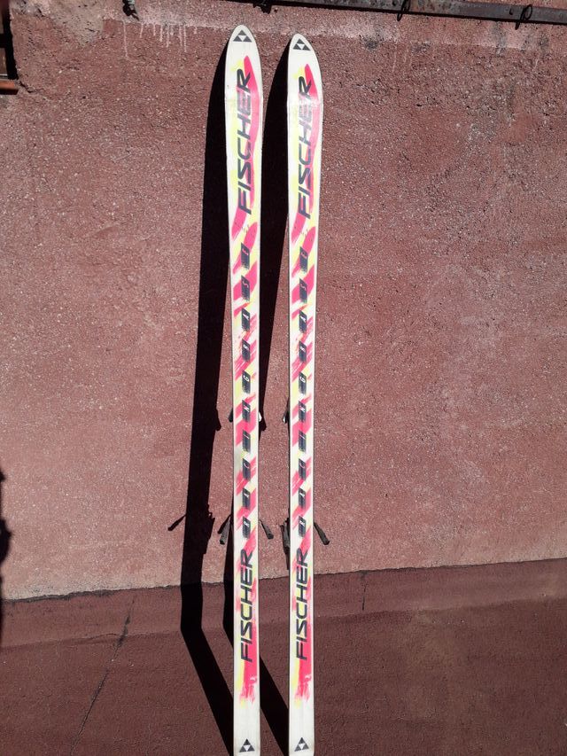 Esquís antiguos FISCHER Racing