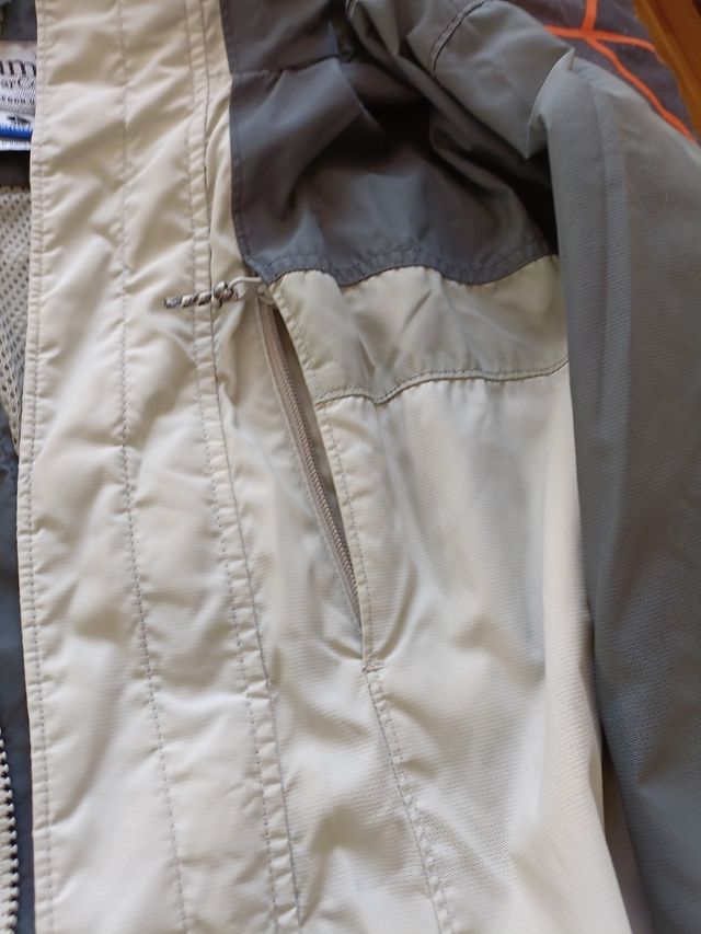 Abrigo doble, cortavientos y forro polar