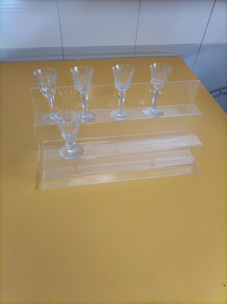 Expositor metraquilato dedales