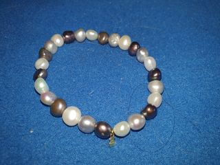 Pulseras de perlitas con oso de Tous