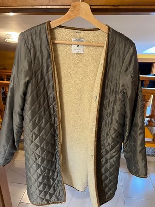 parka zara verde desmontable talla M