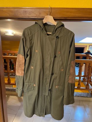 parka zara verde desmontable talla M
