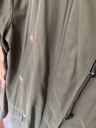 parka zara verde desmontable talla M
