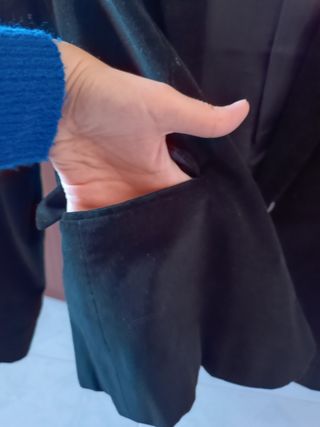 Americana de pana negra de ZARA