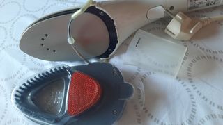 Plancha vertical de ropa a vapor Tefal DV8610